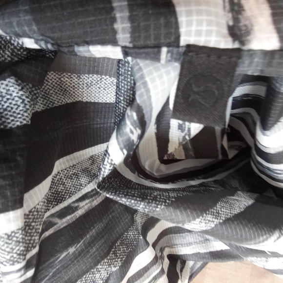 Lululemon Lab Assemblage Shell Coat - Picture 12 of 14